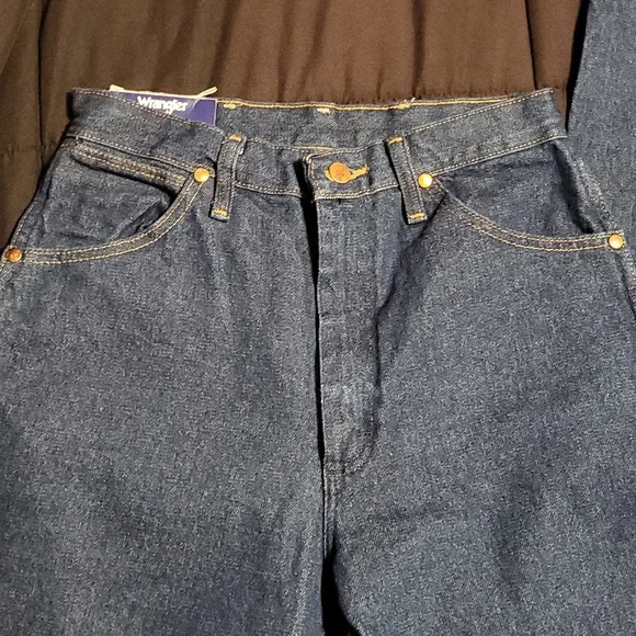 NWT Cowboy Cut Womans Wrangler Western Jean 11x36, Natural Rise Slim Fit Tapered - Picture 4 of 9